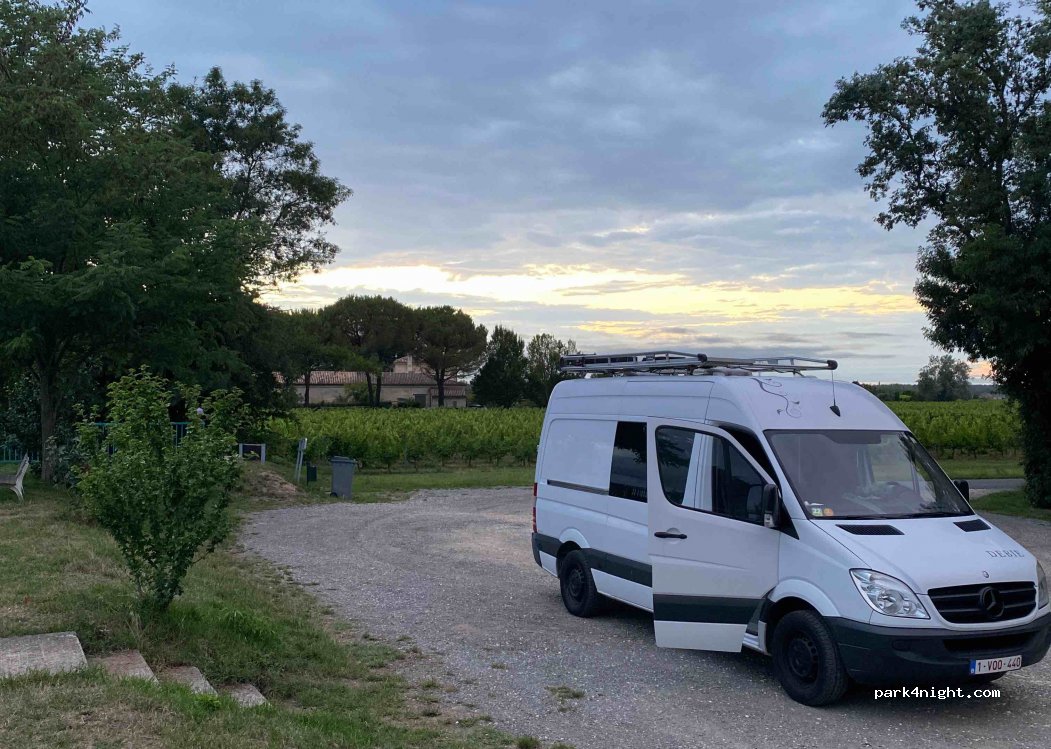 (33240) Lugon-et-l'Île-du-Carnay - D138E5 — foto