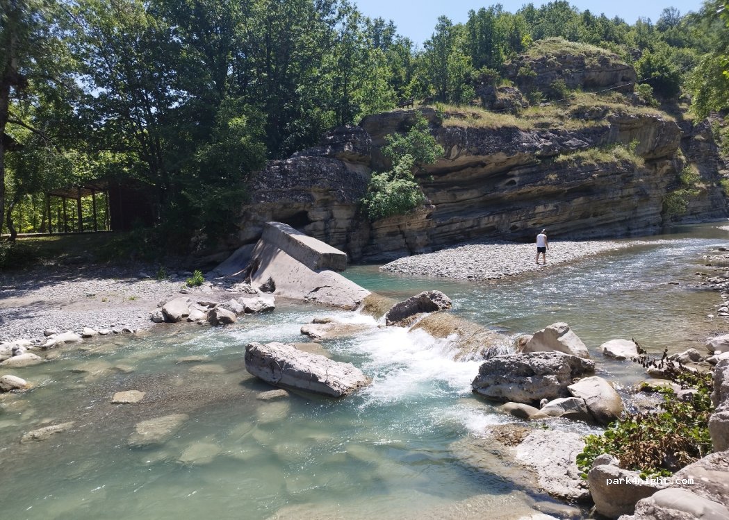 River Party - Νεστόριο — foto 2