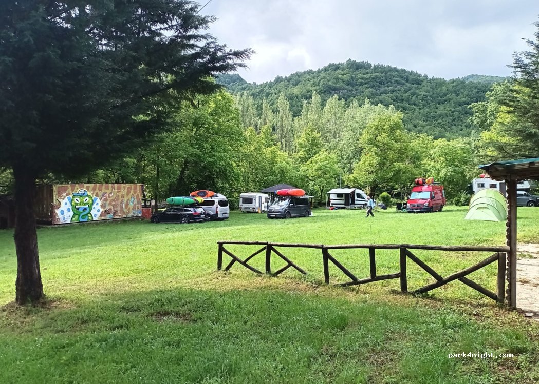 River Party - Νεστόριο — foto 3