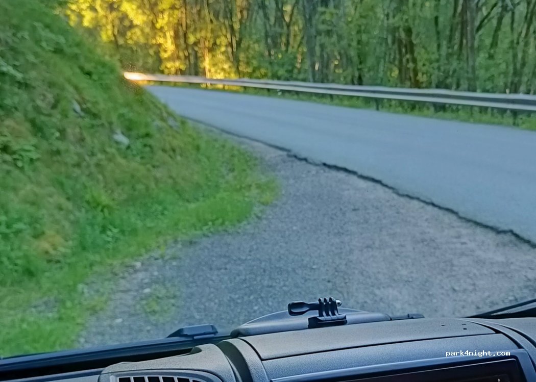 (4580) Lyngdal - Jasundveien — foto