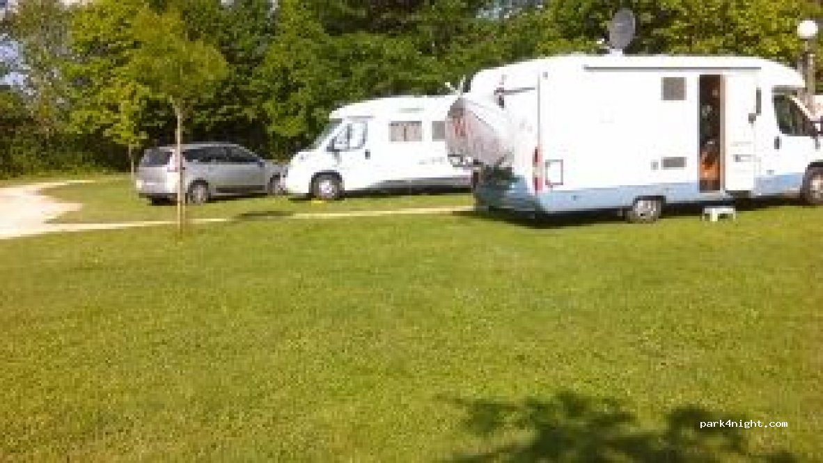 Camping Municipal De Morée — foto