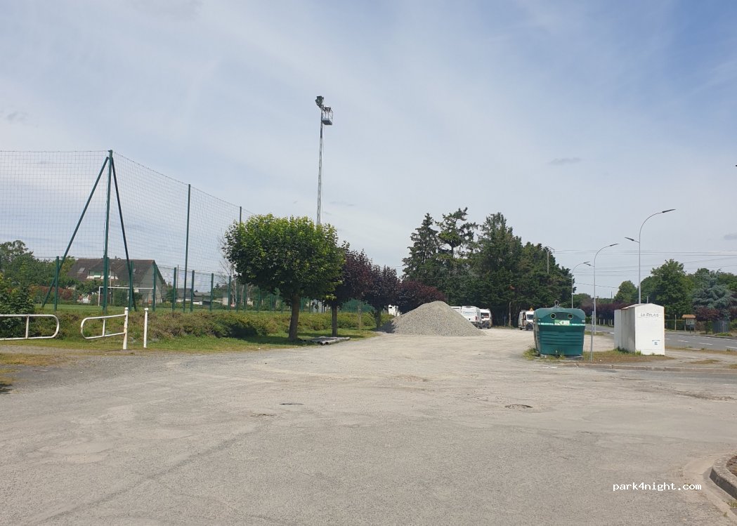 (86500) Montmorillon - 9 D727A — foto 2