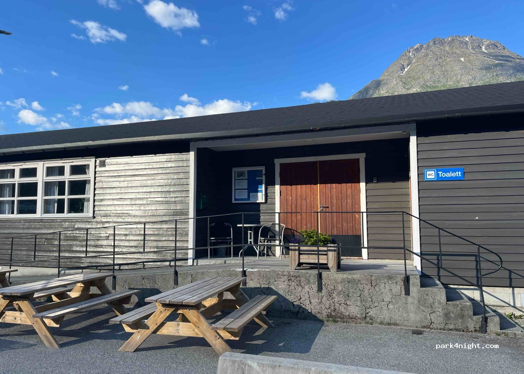 Bobilparkering Sunndalsøra — foto 3