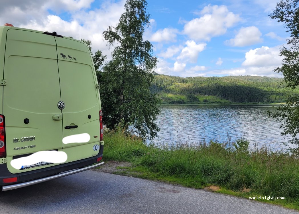 (7977) Høylandet - Overhallsvegen — foto