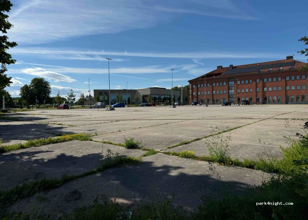 (291 39) Kristianstad - 18 Stridsvagnsvägen — foto
