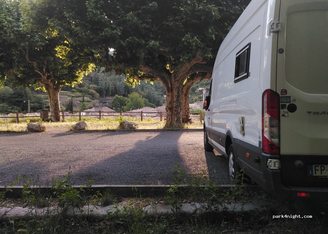 (30440) Sumène - 3 Place de l'Ancienne Gendarmerie — foto