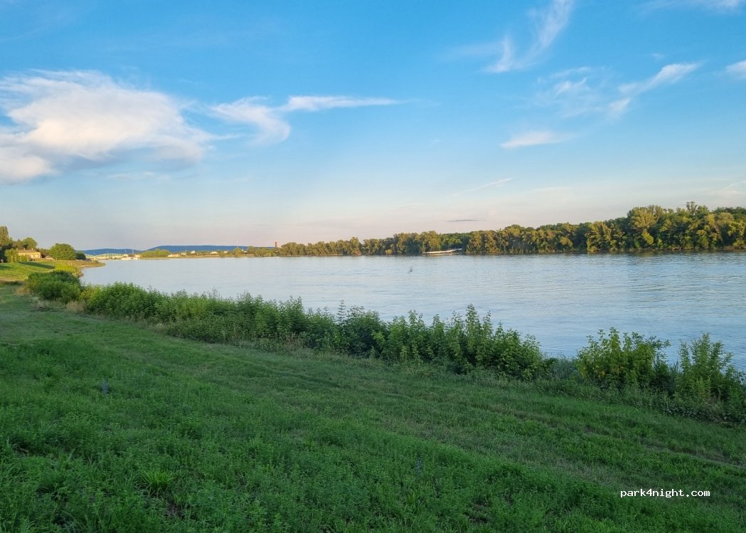 (945 01) Komárno - Hrádza — foto