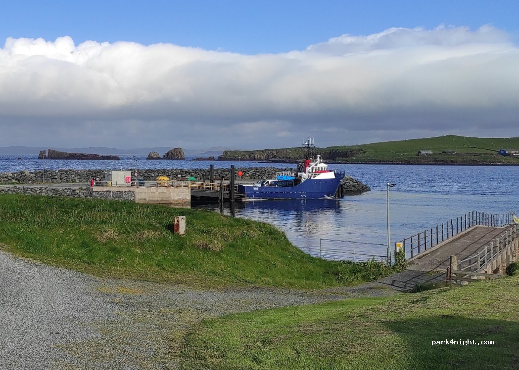(ZE2 9PW) Shetland - Unnamed Road — foto 3