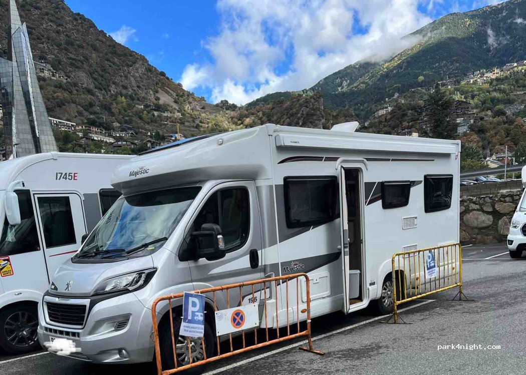 Parking Prat del Roure — foto 3
