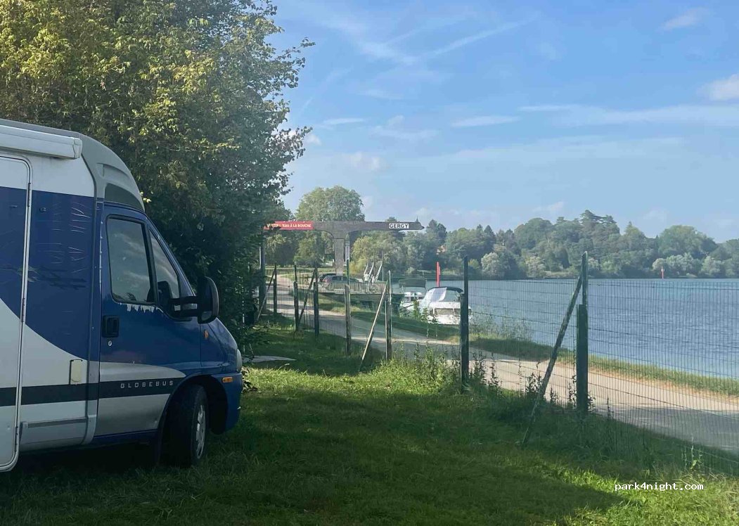 Camping Municipal Gergy — foto 3