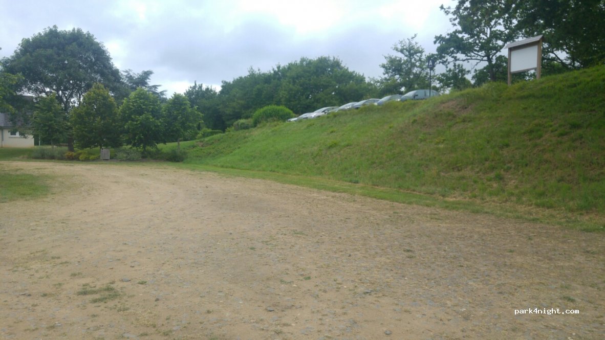 (72210) Fillé - La Pelouse — foto 2