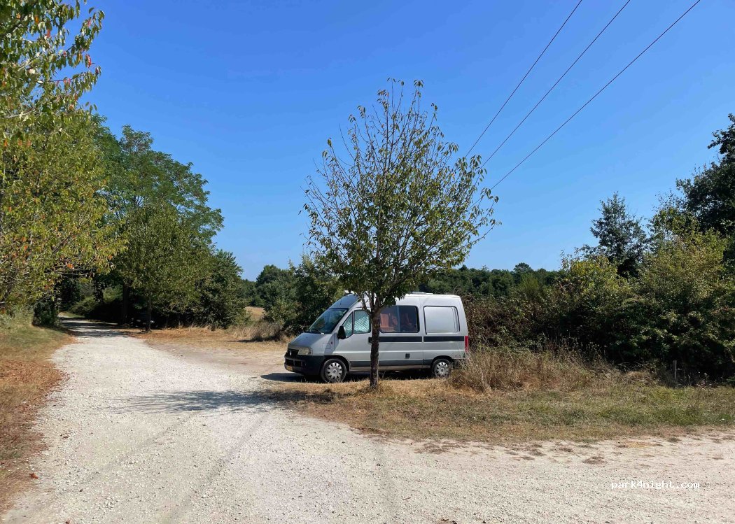 (16210) Rioux-Martin - 2 Chemin des Brandes — foto