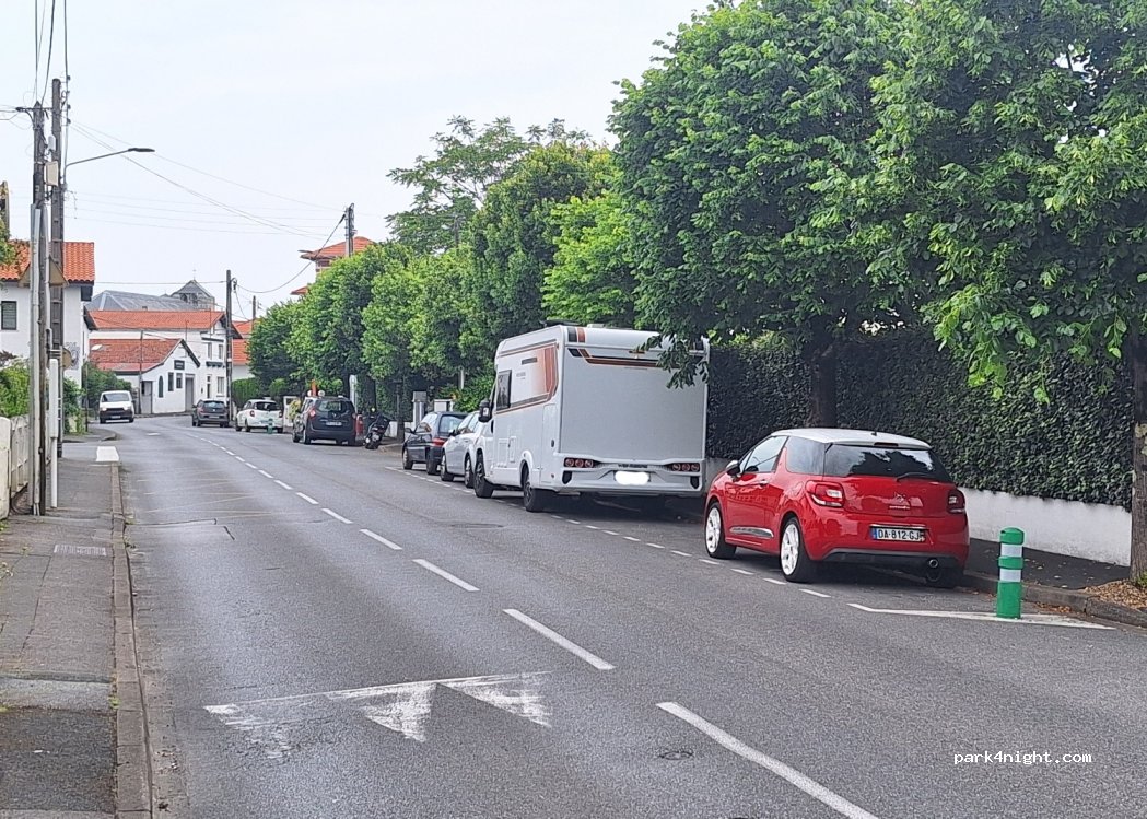 (64200) Biarritz - 13 Avenue Pasteur — foto