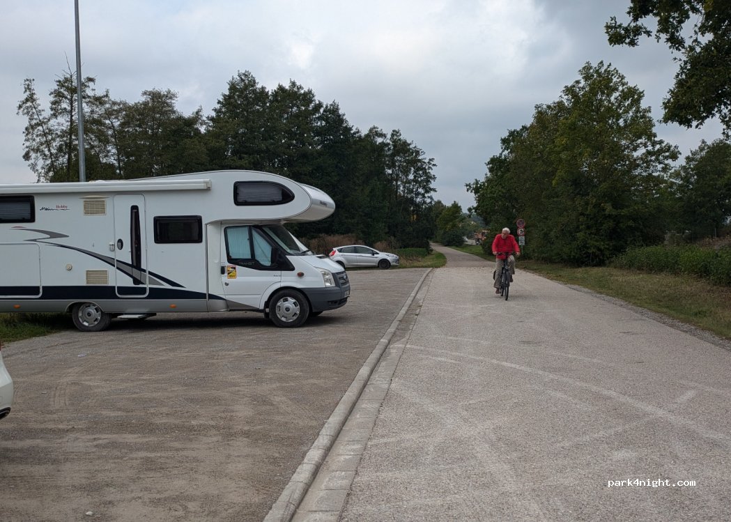 (91616) Neusitz - 45 Im Dorf — foto 2