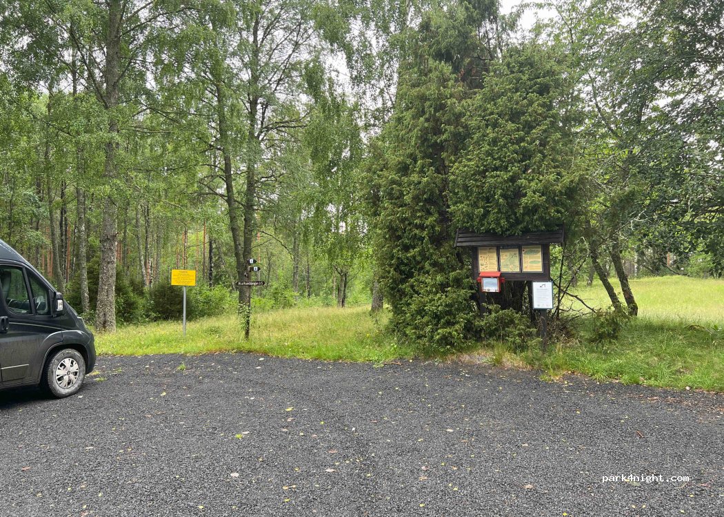(694 92) Klintvägen - — foto