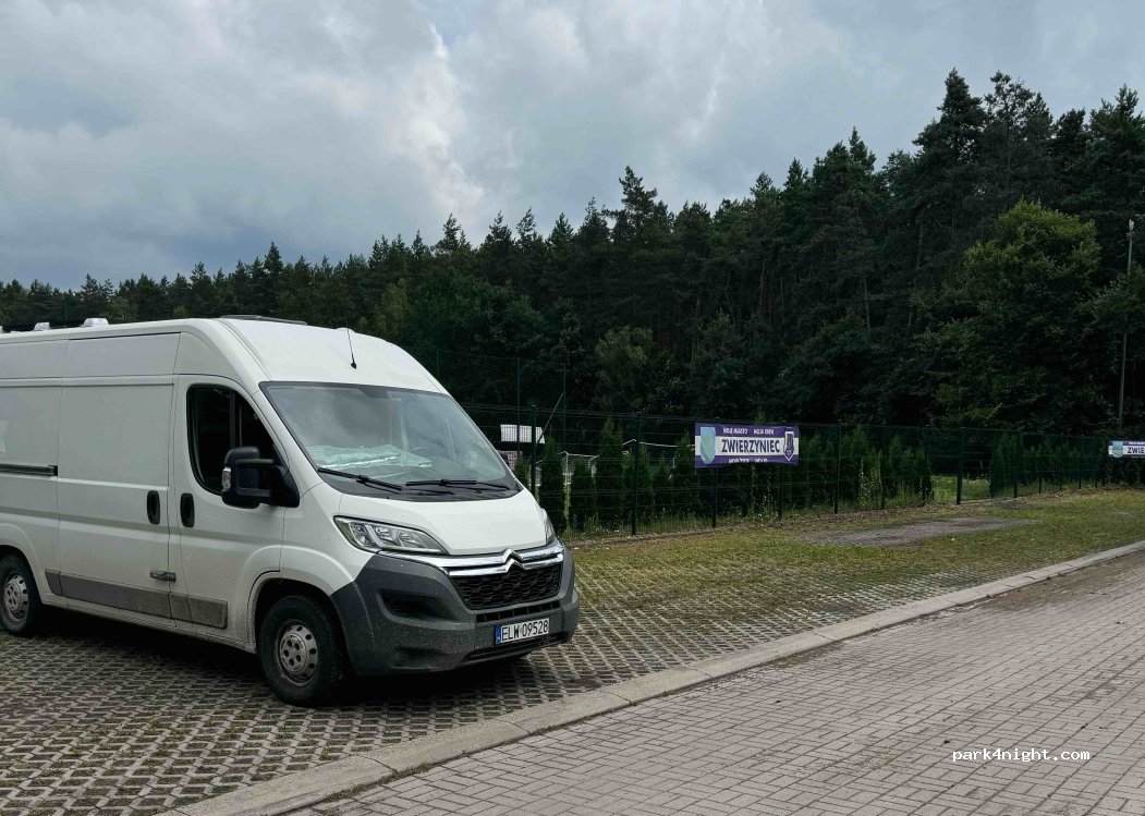 (22-470) Zwierzyniec - 27 Armii Krajowej — foto