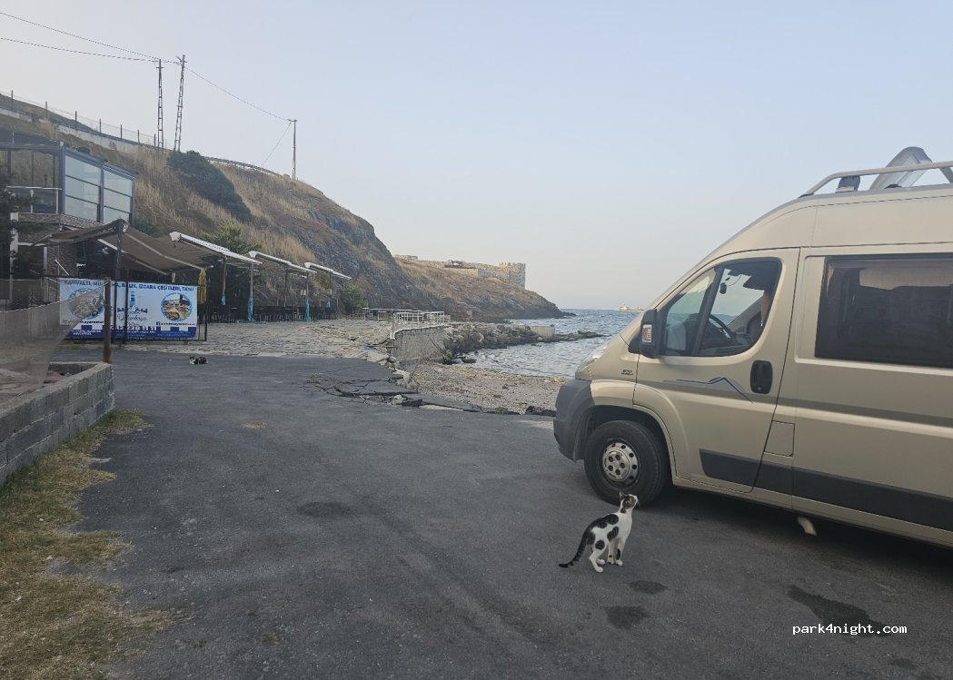 (34450) Sarıyer - 13 Kale Caddesi — foto
