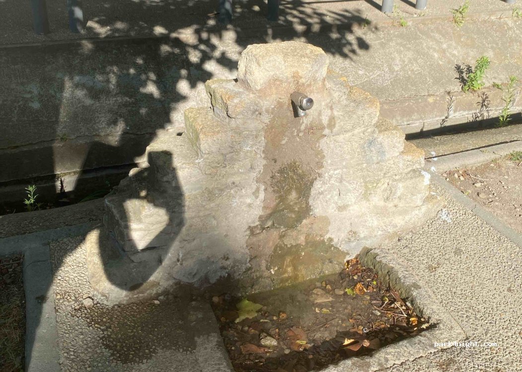 (13430) Eyguières - 38 Rue Paulin Mathieu — foto