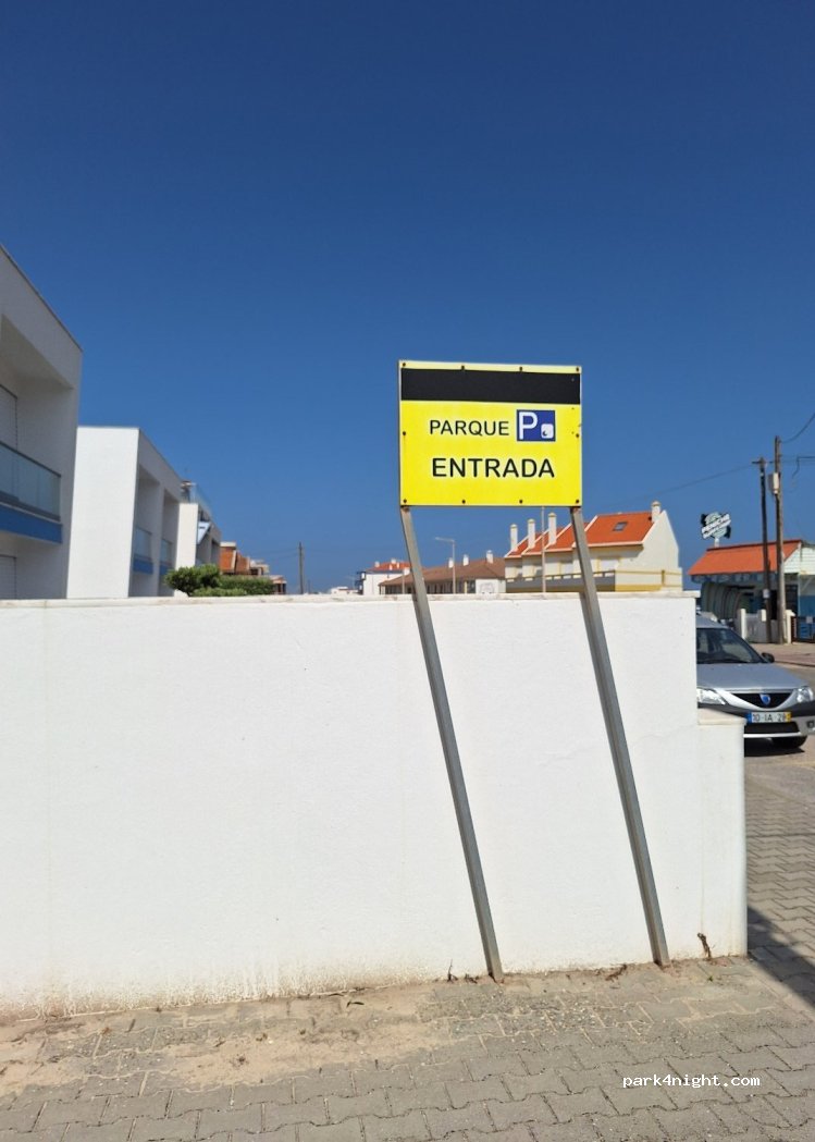(2520-101) Ferrel - 111 Avenida do Mar — foto