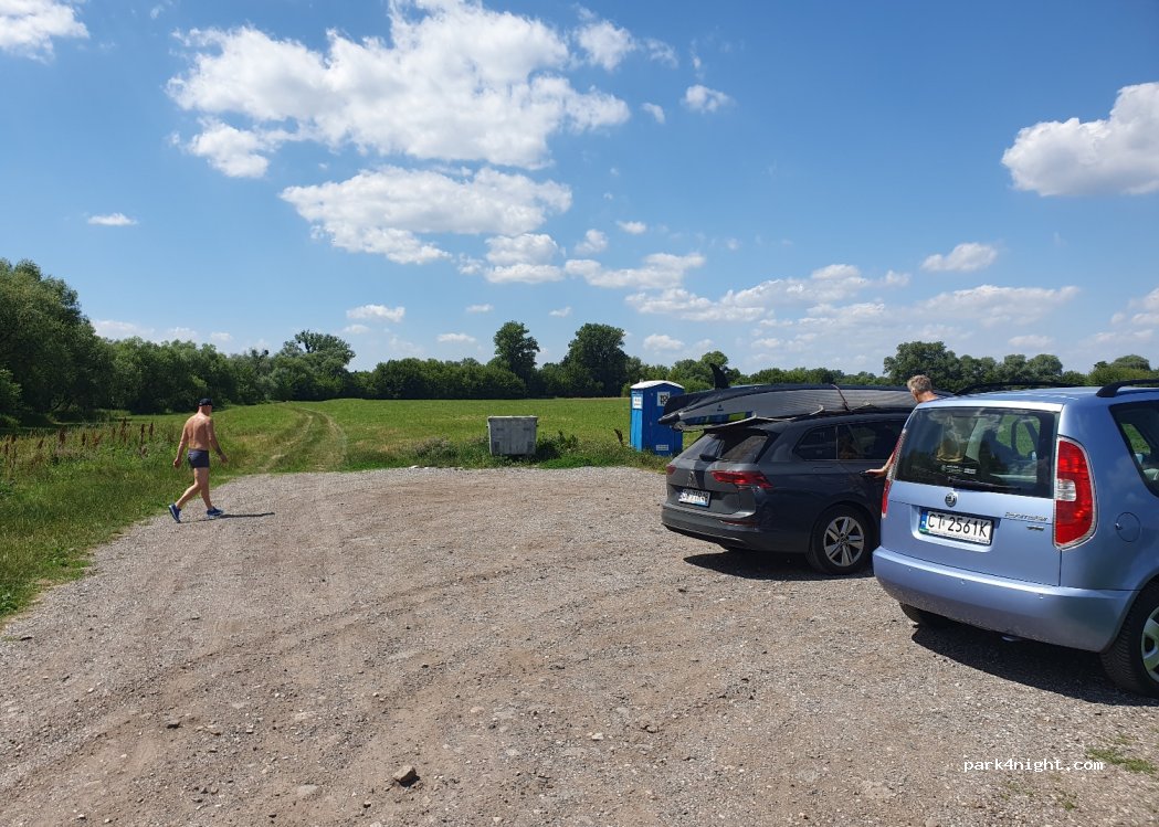 (87-100) Toruń - 134 Turystyczna — foto