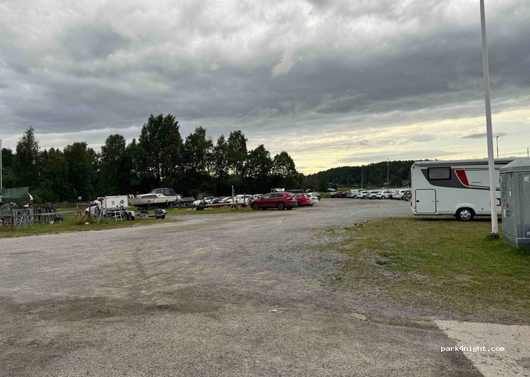 (825 92) - 32 Snäckmorvägen — foto 3