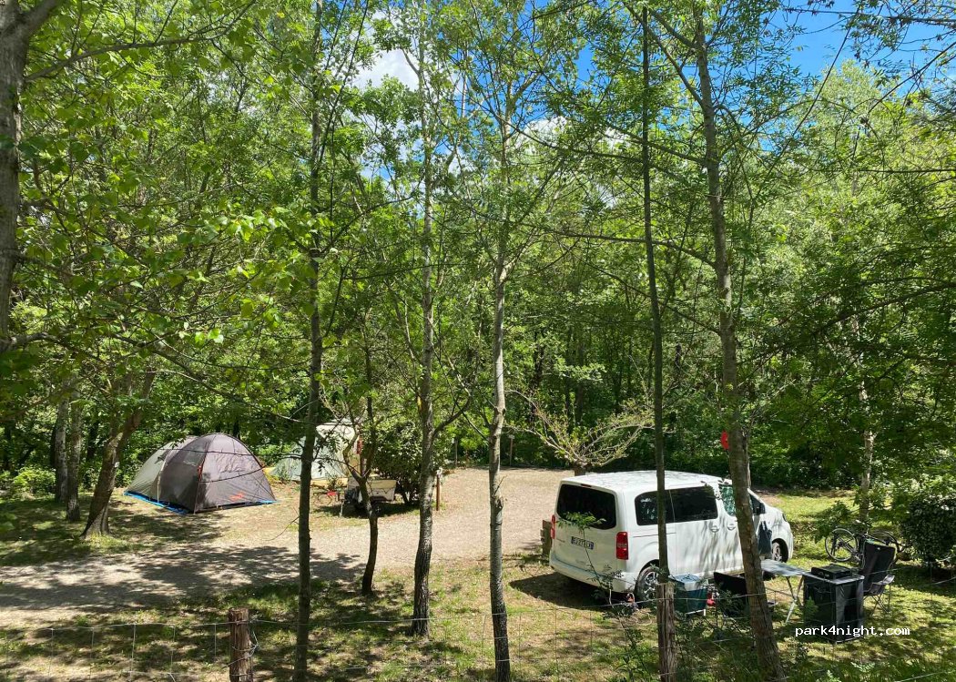 CAMPING DES SOURCES — foto 2