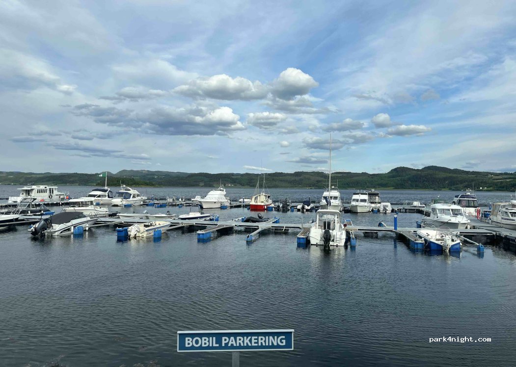 Bobilparkering Straumen båtforening — foto 5