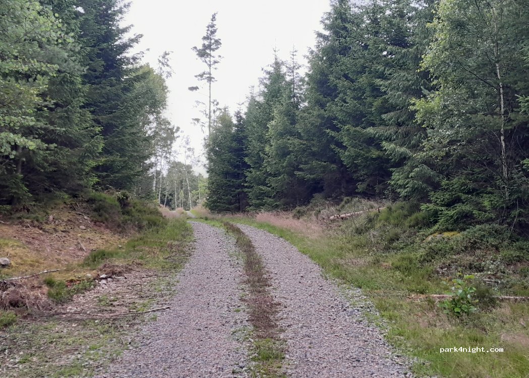 (305 94) Halmstad - — foto 3