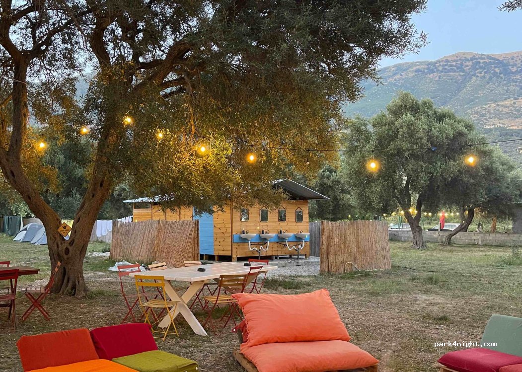 Borsh Olive Camping Caravan — foto 3