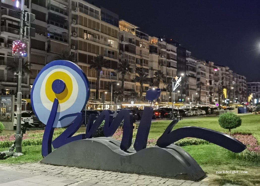 (35220) Konak - 210 A Atatürk Caddesi — foto