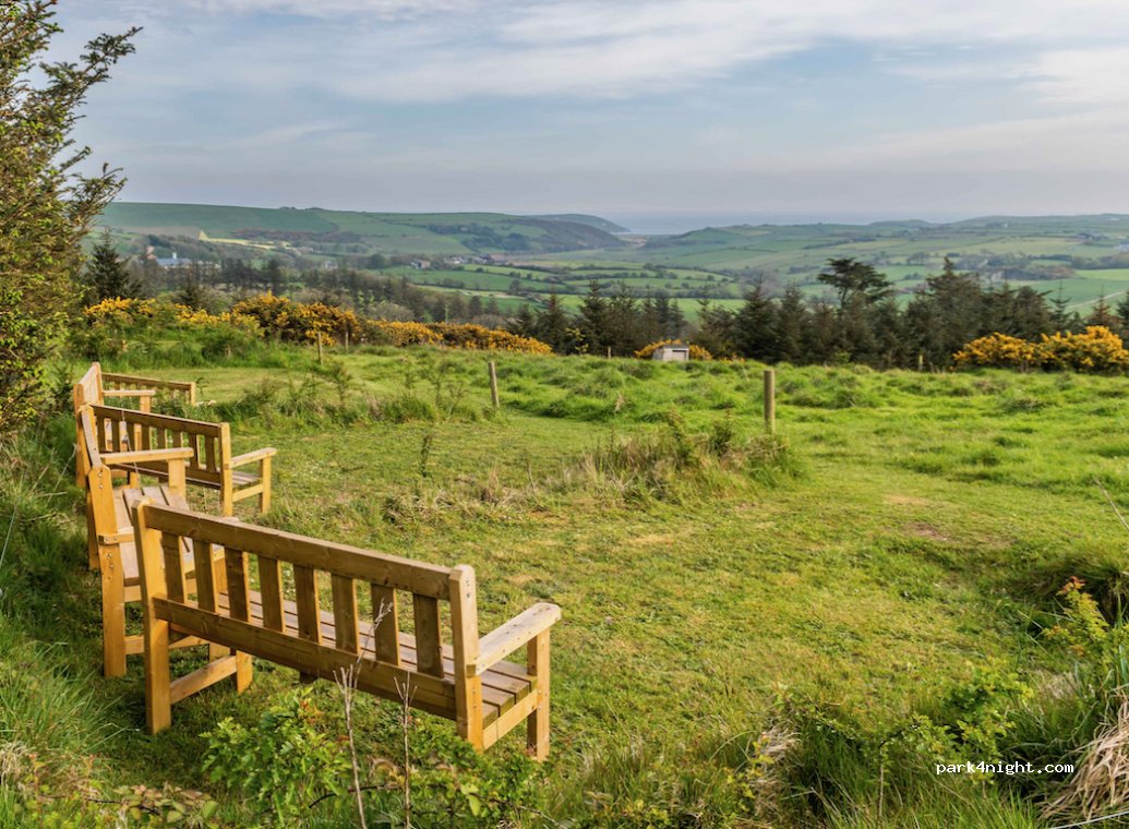 Camus Farm — foto