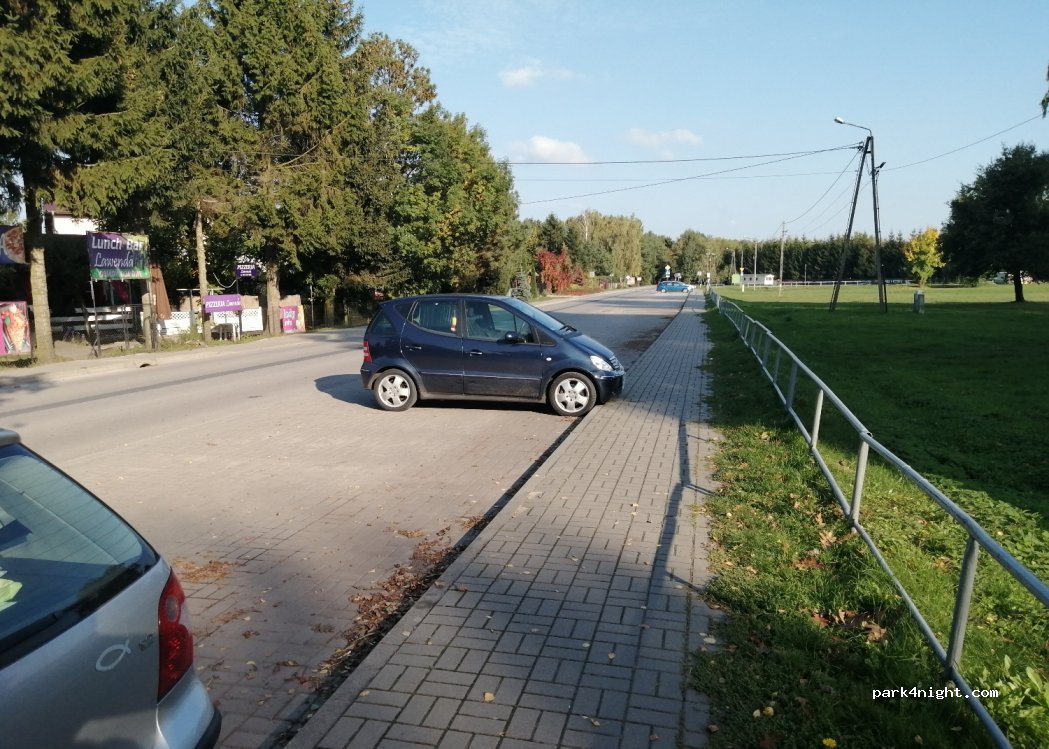 (21-136) Firlej - 57 Cmentarna — foto