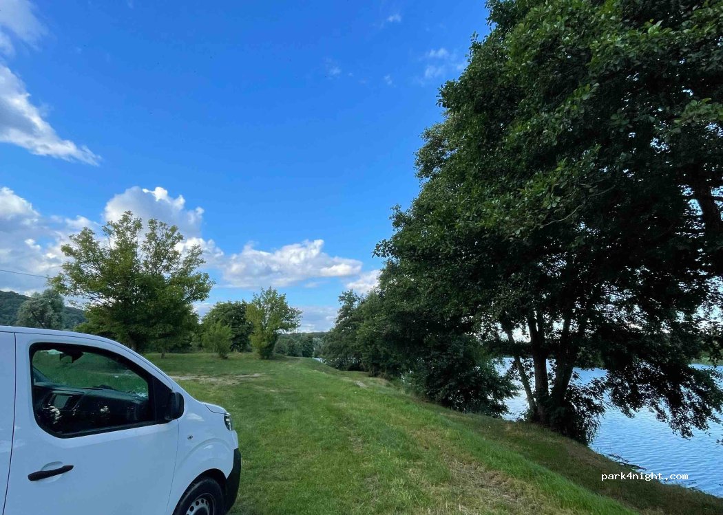 (54850) Méréville - — foto