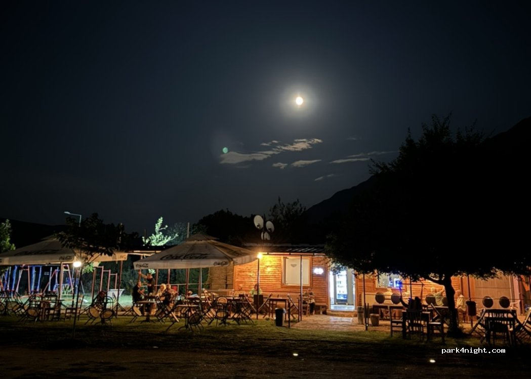 Triethnes Camper Stop — foto