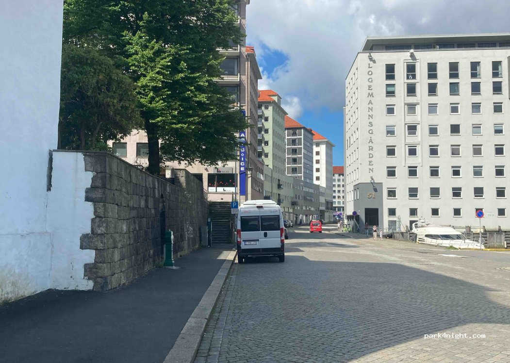 (5004) Bergen - 197 Strandgaten — foto
