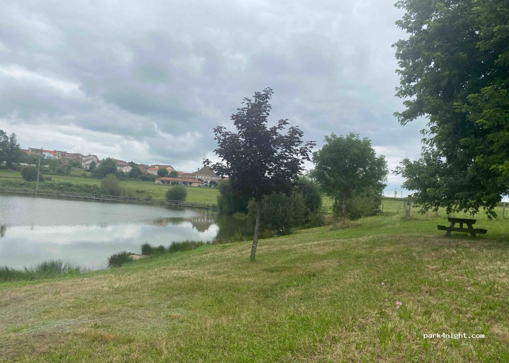(42620) Saint-Martin-d'Estréaux - — foto