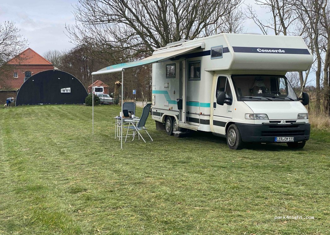 Wohnmobilstellplatz Hooksiel — foto 2