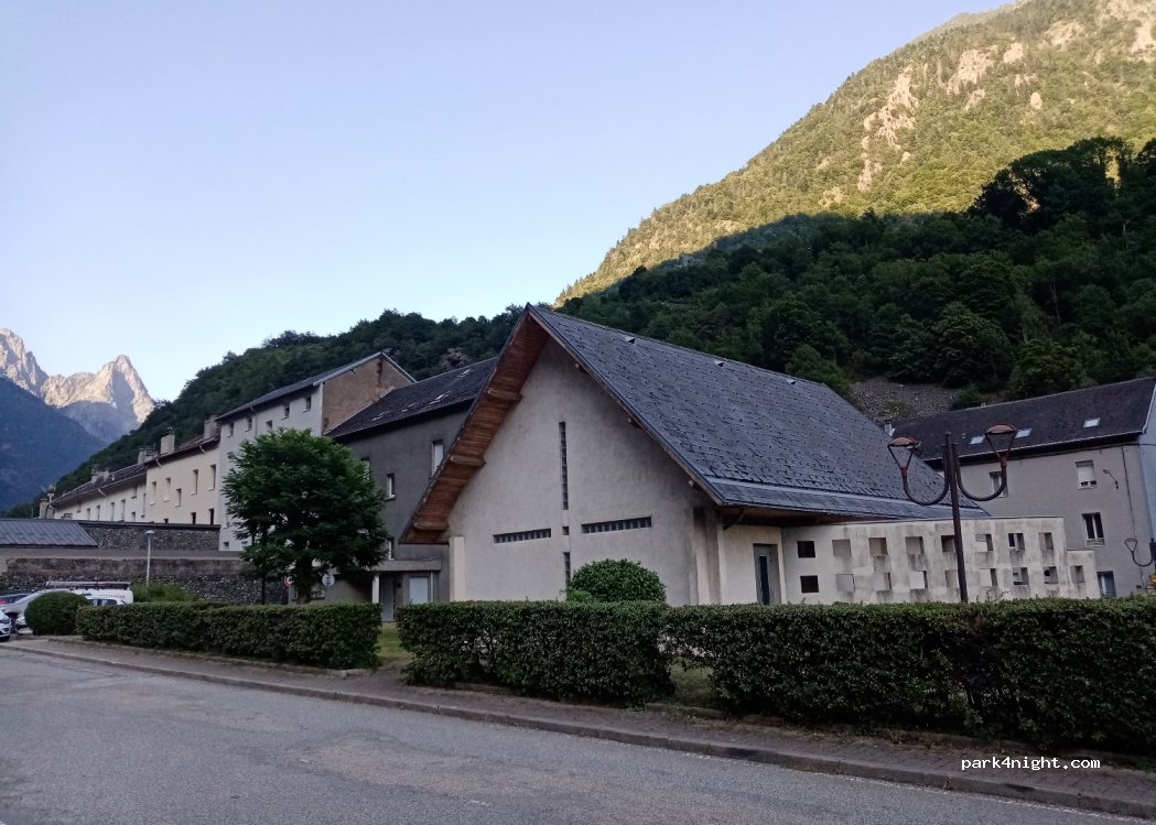 (38220) Livet-et-Gavet - 36 Pierre Saras — foto
