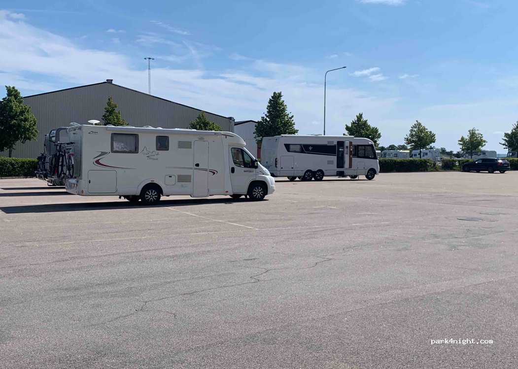 (371 33) Karlskrona - 54 Drottninggatan — foto