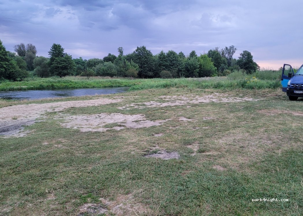 (97-532) Maluszyn - 2 Nadrzeczna — foto
