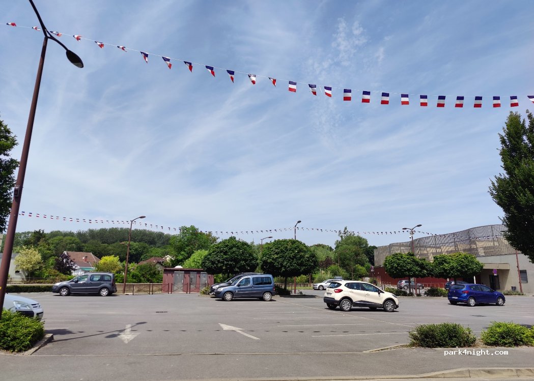 (08300) Rethel - 10 Quai d'Orfeuil — foto