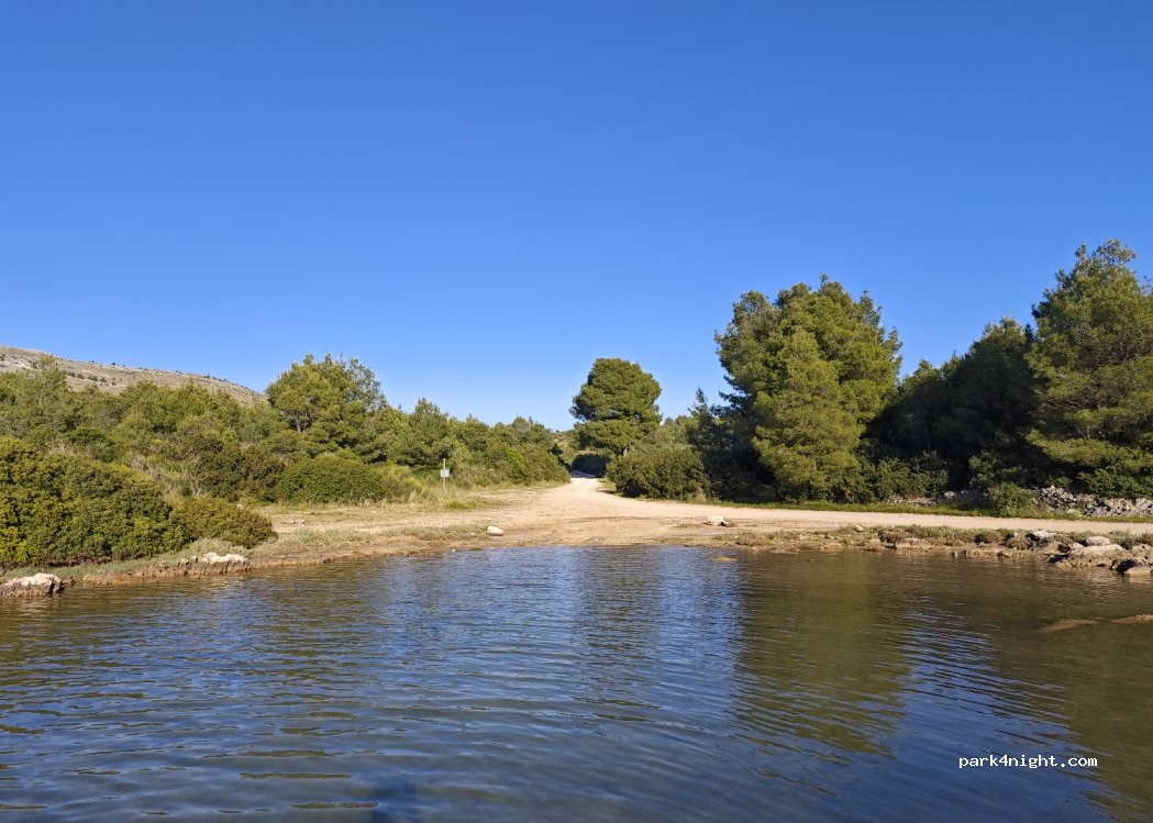 () Žaborić - Unnamed Road — foto 3