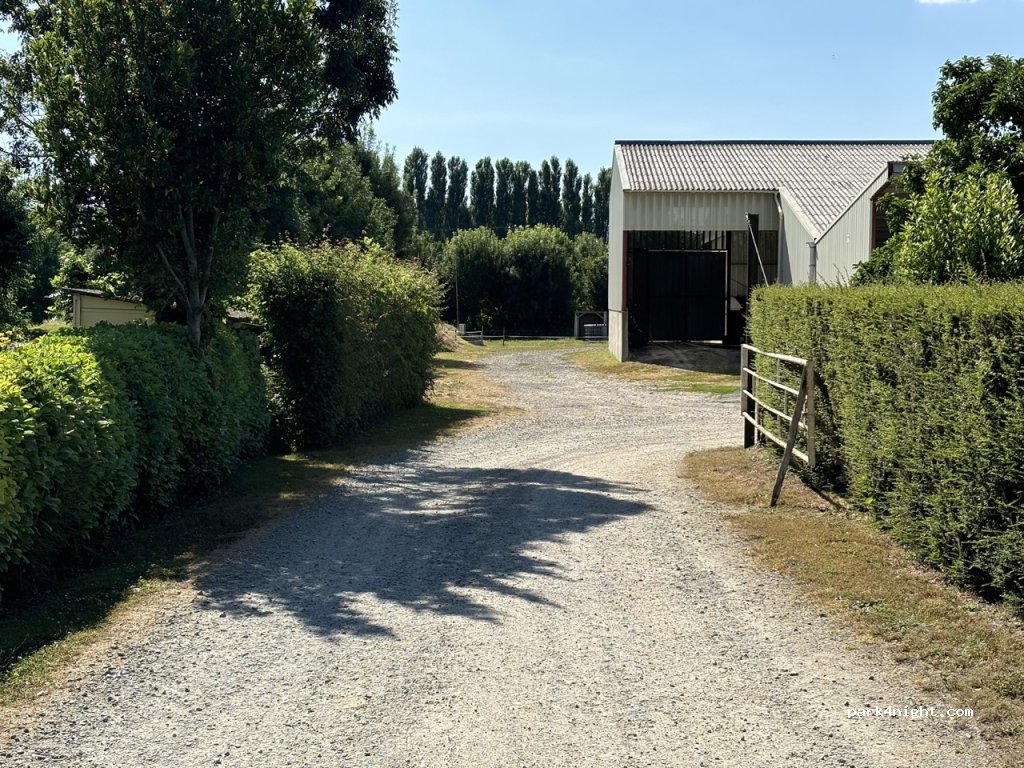 Aire CC à la ferme — foto