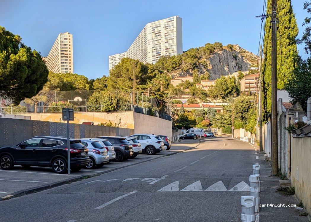 (13009) Marseille - 83 Chemin Jean Roubin — foto