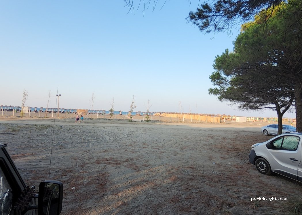 (4020) Velipojë - Unnamed Road — foto 2