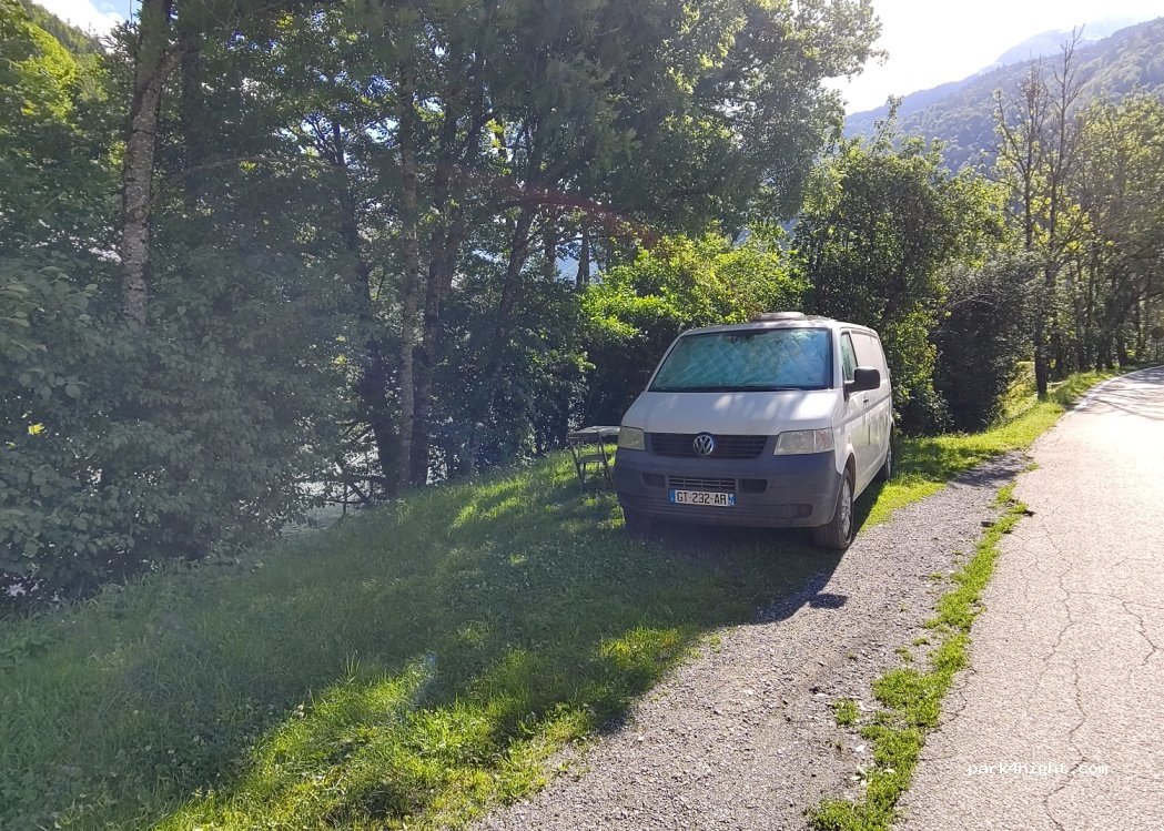 (74740) Sixt-Fer-à-Cheval - 99 Route du Chemin de Fer — foto