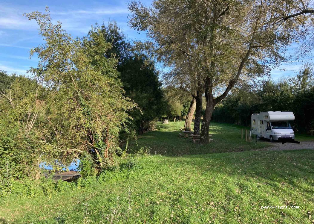 (49110) Montrevault-sur-Èvre - La Maison Neuve — foto