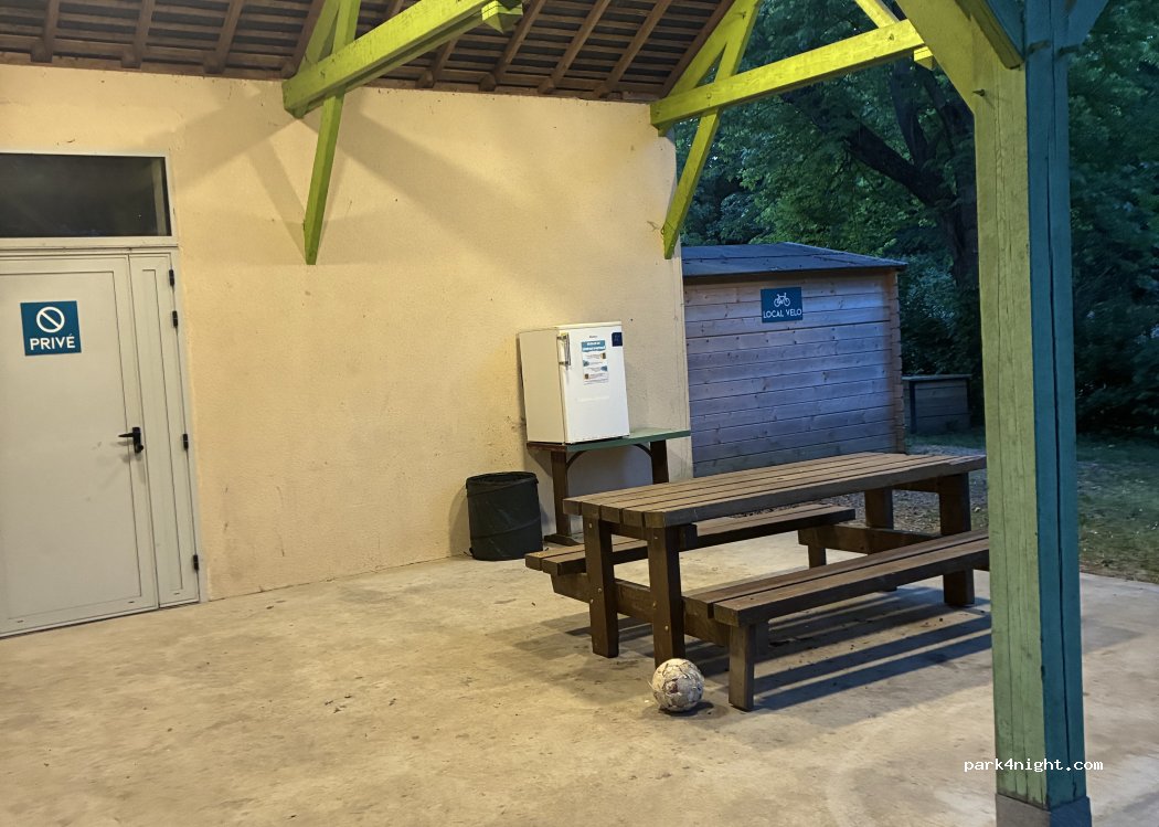 (49750) Val-du-Layon - 1 Place des Vignerons — foto 4