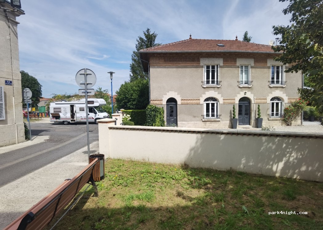 (55100) Haudainville - 1 Rue de l'Église — foto