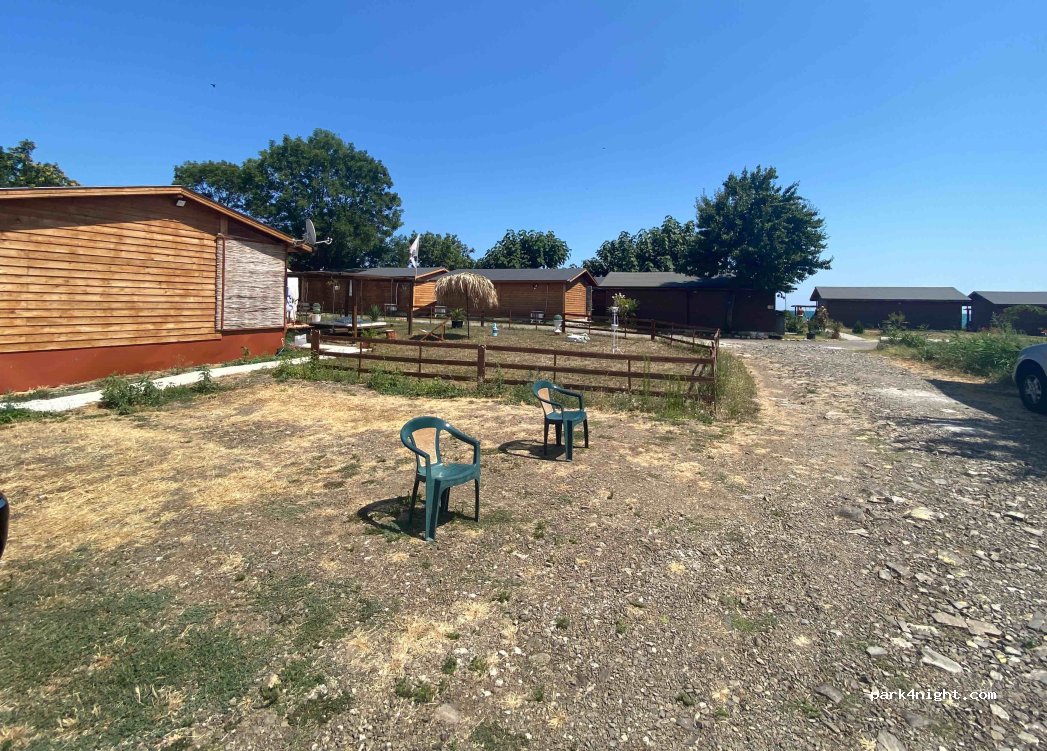 Beachfront bungalows, "Anastasia" Campground — foto